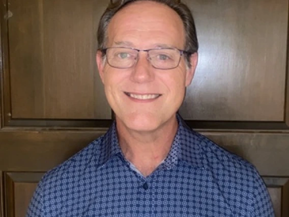 Headshot - Chuck Maxwell